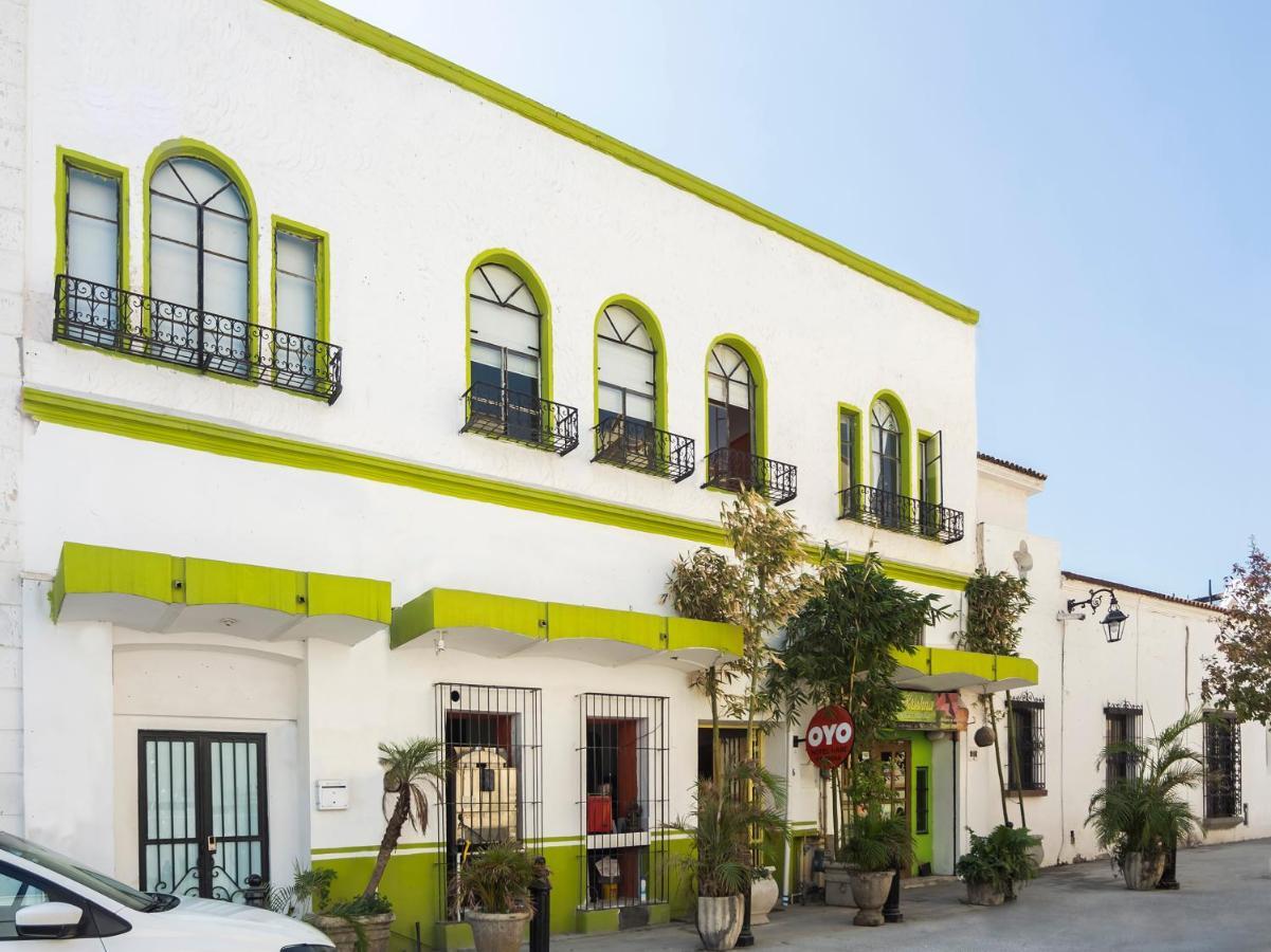 Oyo Hotel Hare Krishna Monterrey Luaran gambar