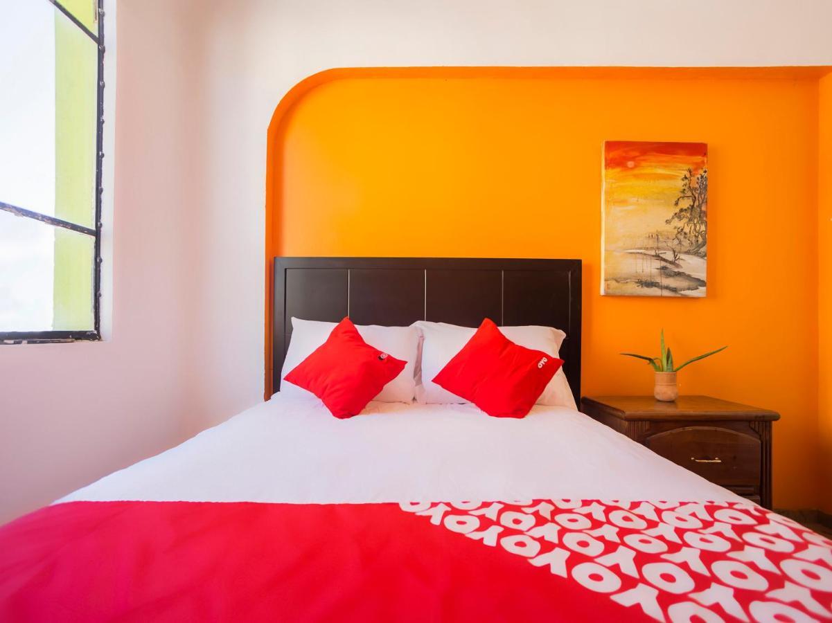 Oyo Hotel Hare Krishna Monterrey Luaran gambar