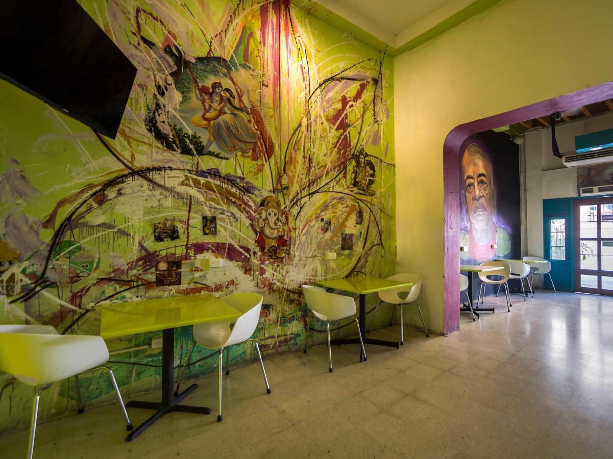 Oyo Hotel Hare Krishna Monterrey Luaran gambar