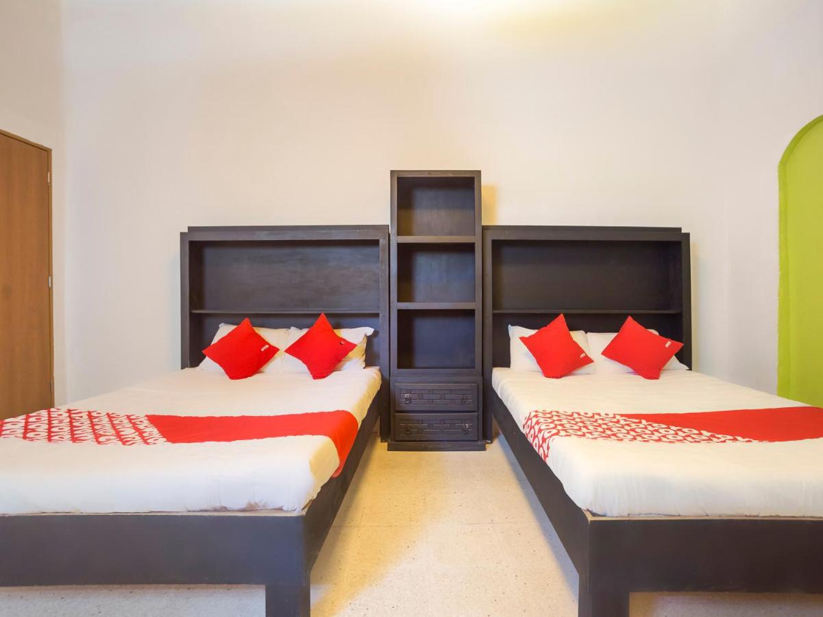 Oyo Hotel Hare Krishna Monterrey Luaran gambar