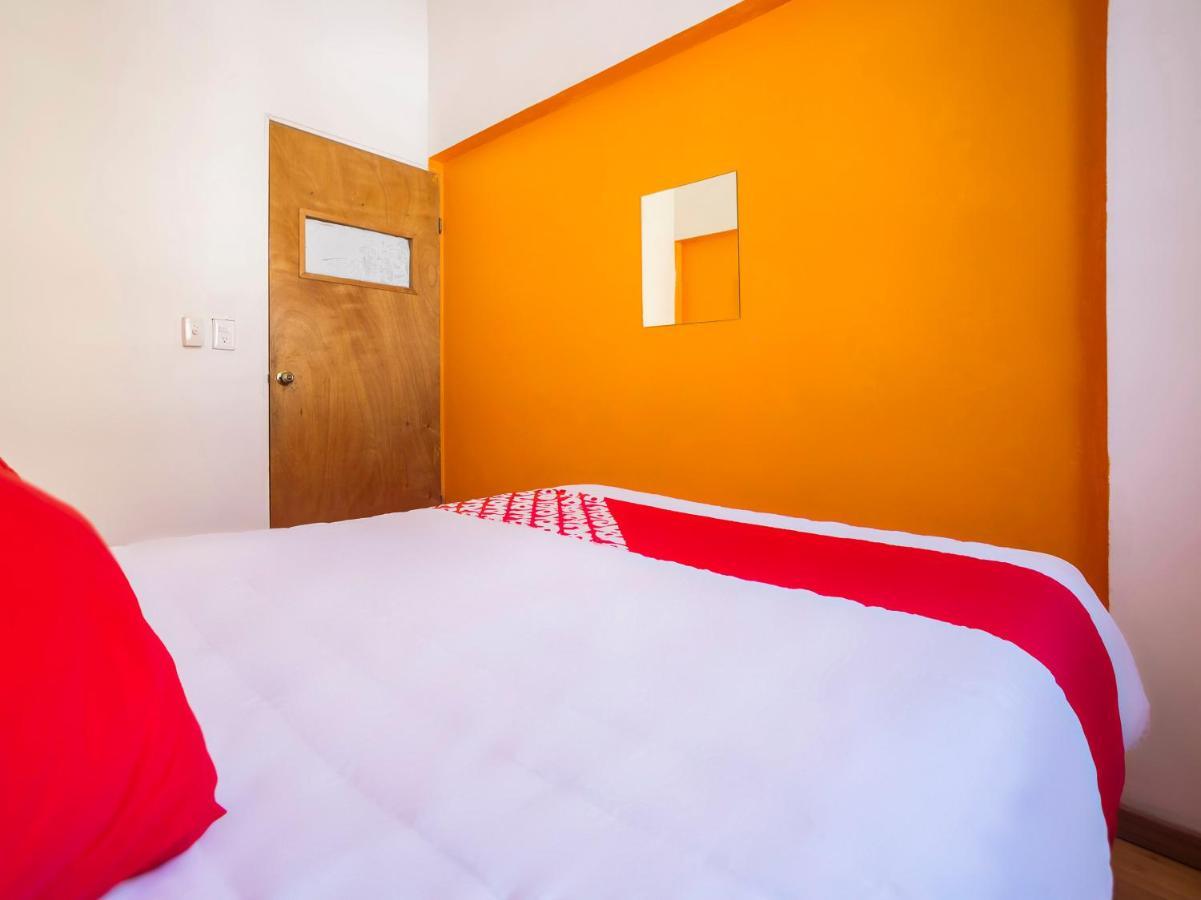 Oyo Hotel Hare Krishna Monterrey Luaran gambar